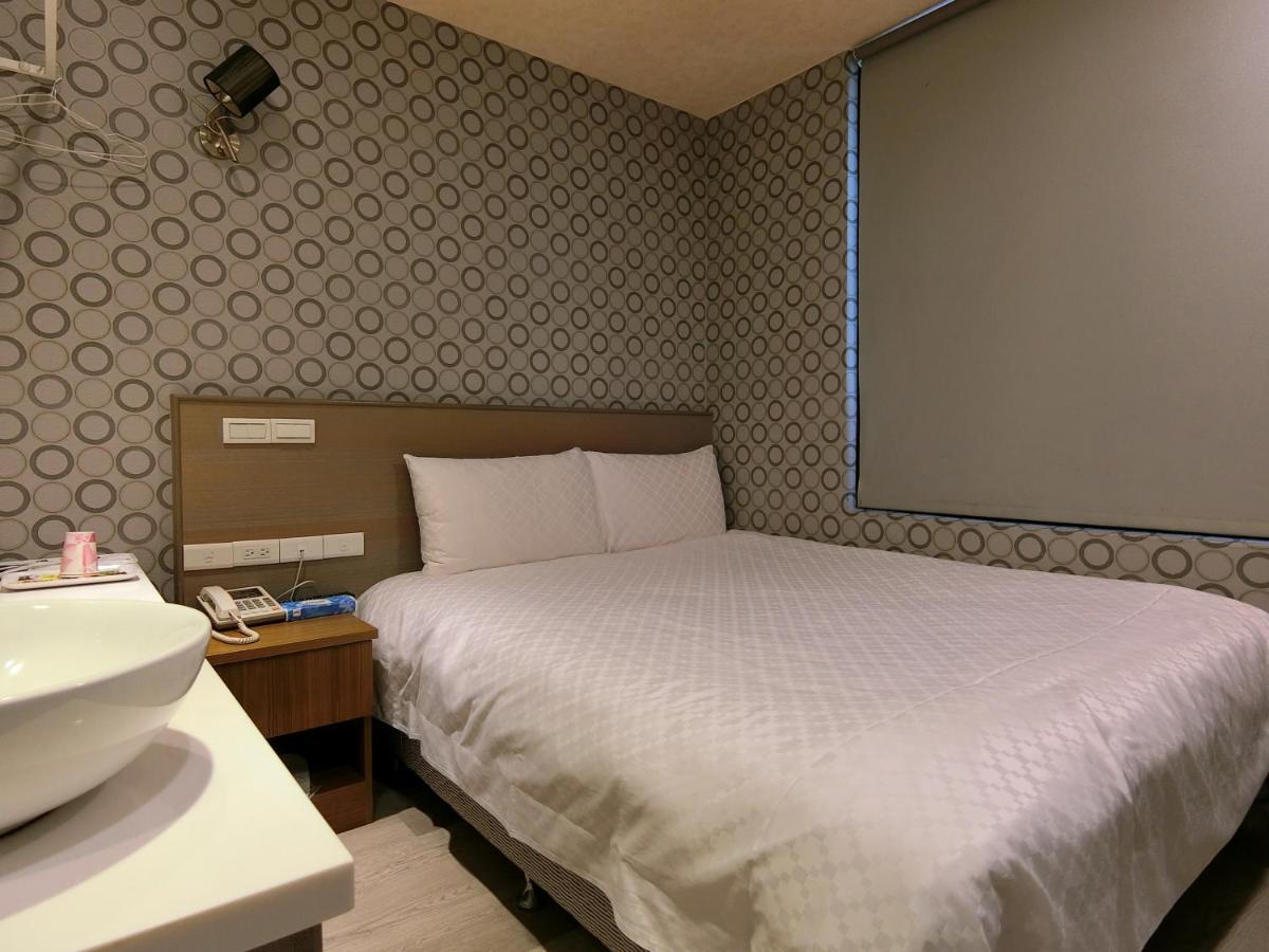 Taiwan Seven Days Boutique Hotel Đài Bắc Ngoại thất bức ảnh